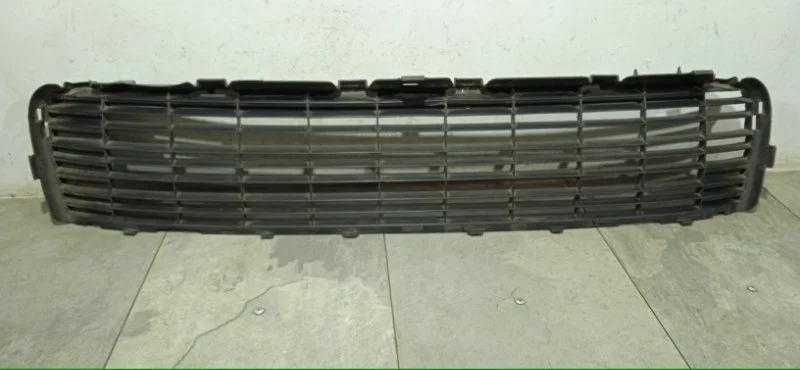 Молдинг бампера Peugeot 3008 2009-2016 9685628677, передний