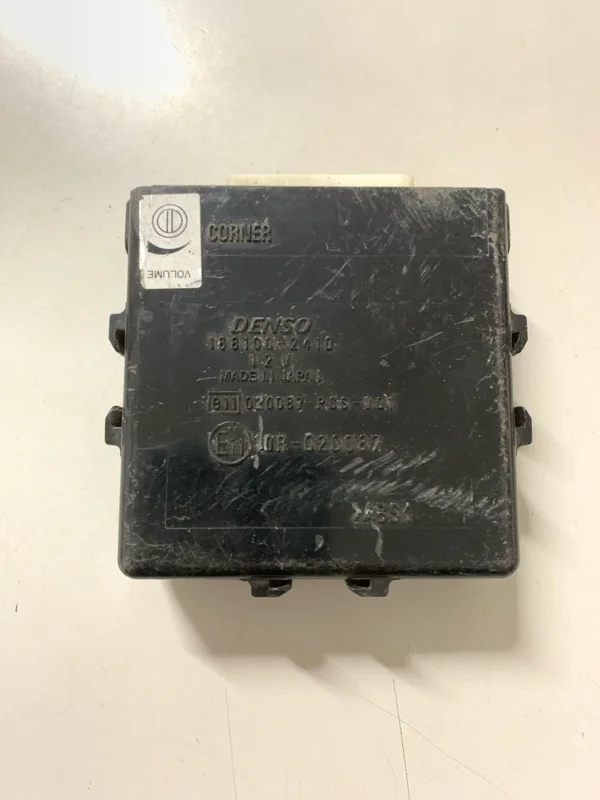 Блок управления парктроником Toyota Camry 2004-2011 1881002410 XV40