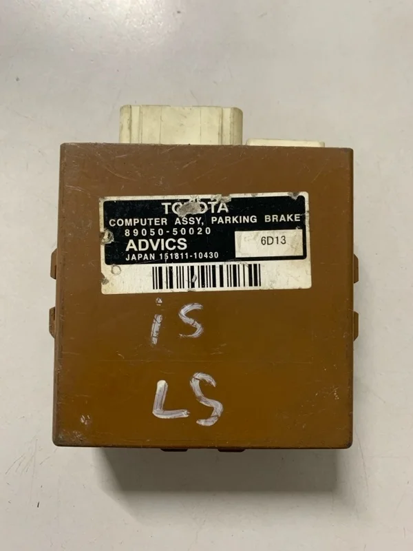 Блок управления стояночным тормозом Lexus Ls 2012-2017 8905050020 USF45