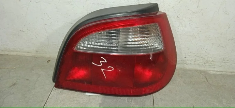 Фонарь задний Renault Scenic 1996-2003 7700428321 1, задний правый