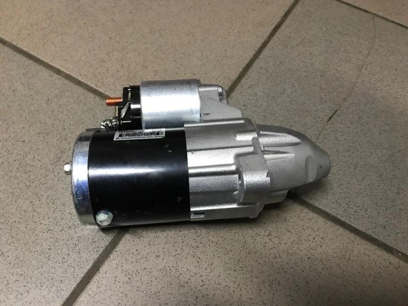 Стартер Mitsubishi Outlander 1810A205