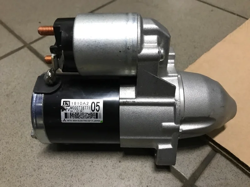 Стартер Mitsubishi Outlander 1810A205