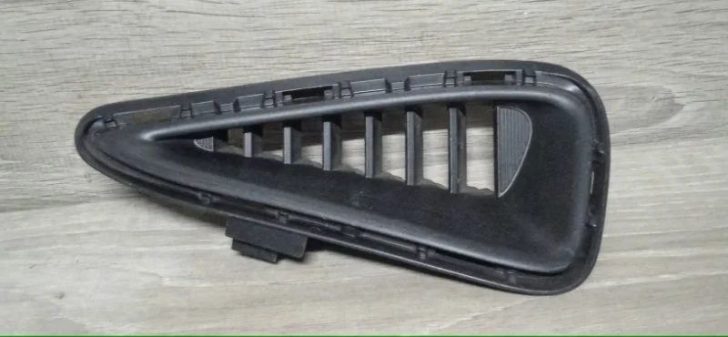 Заглушка противо туманки Toyota Camry 2011-2018 5212733060 ASV55, передняя правая