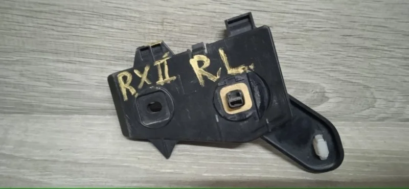 Кронштейн бампера Lexus Rx 2003-2008 5215648010, задний левый