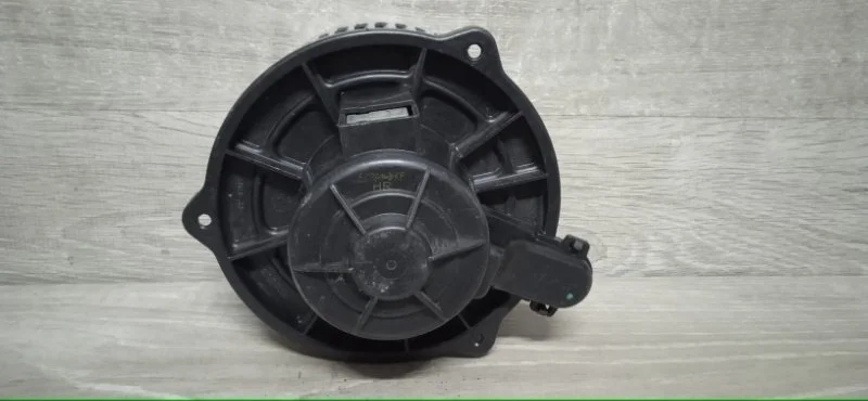 Мотор печки Toyota Avensis 2002-2008 8710302080 T250