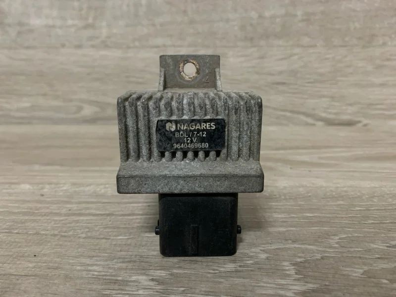 Реле свечей накала Citroen Berlingo 2002-2012 9640469680 M59