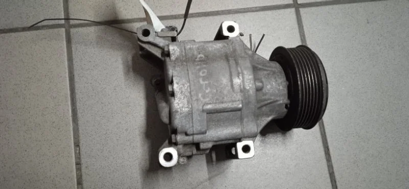 Компрессор кондиционера Toyota Corolla 2000-2007 4472206353 E120