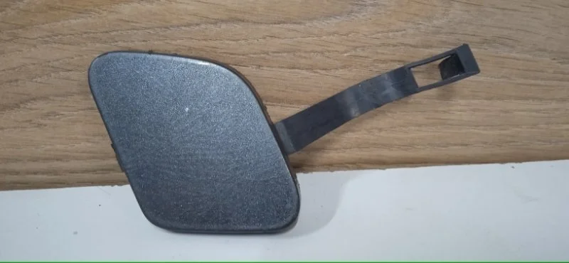 Заглушка буксировочного крюка Peugeot 308 2007-2015 9680443477 T7, задняя