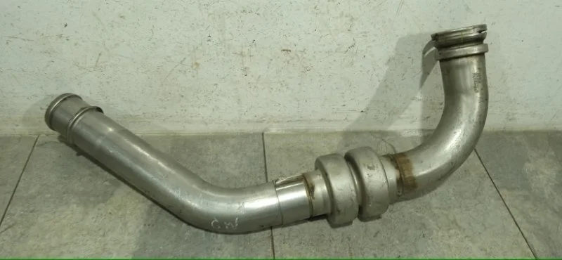 Патрубок интеркулера Renault Scenic 2003-2009 8200306925 2