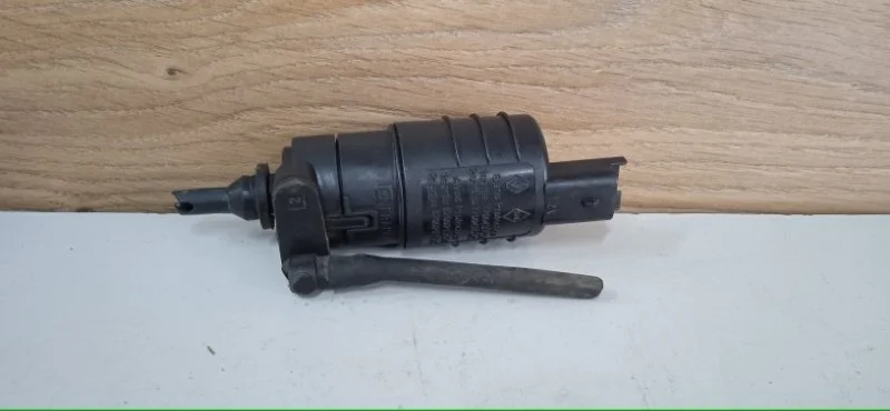 Моторчик бочка омывателя Renault Kangoo 1997-2007 7700431079