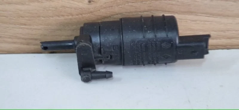 Моторчик бочка омывателя Renault Kangoo 1997-2007 7700431079