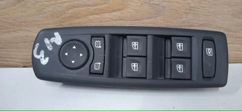 Блок управления стеклоподъемниками Renault Megane 2008-2014 809610007R 3
