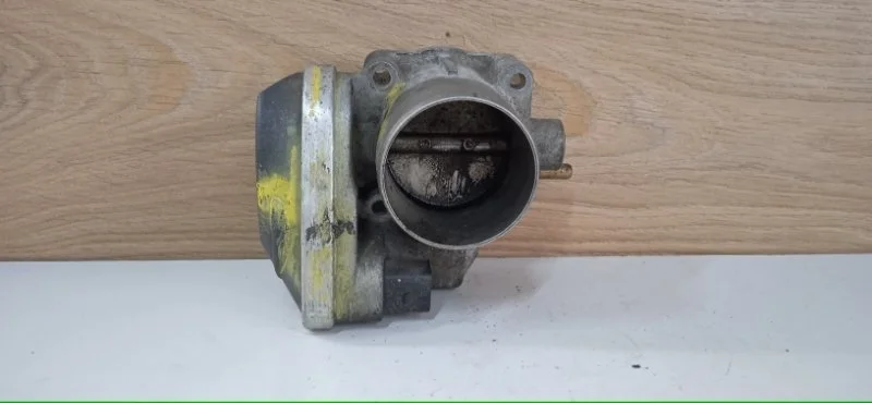 Дроссельная заслонка Renault Megane 2002-2009 8200190230 2 K4M