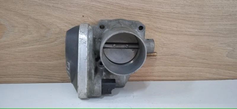 Дроссельная заслонка Renault Megane 2002-2009 8200190230 2 K4M
