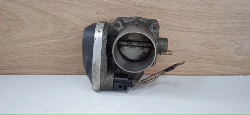 Дроссельная заслонка Renault Megane 2002-2009 8200190230 2 K4M