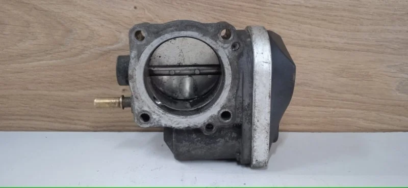 Дроссельная заслонка Renault Megane 2002-2009 8200190230 2 K4M