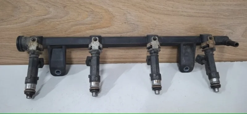 Топливная рампа Renault Logan 2009-2016 8200494284 1 K7M