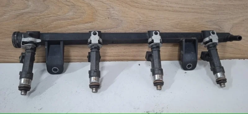 Топливная рампа Renault Logan 2009-2016 8200494284 1 K7M