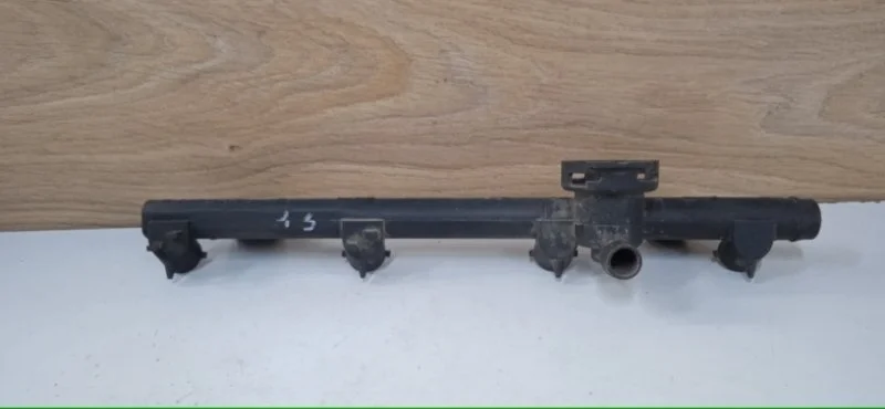 Топливная рейка Renault Clio 1998 2005 7700274294 2