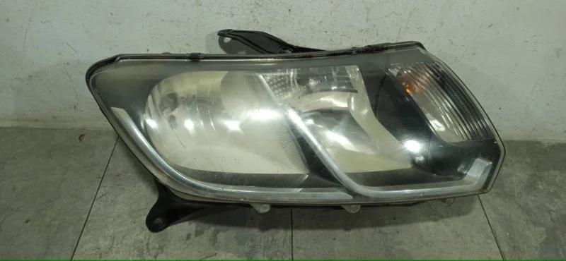 Фара галогеновая Renault Logan 2015 260105559R СЕДАН K7M 812, передняя правая