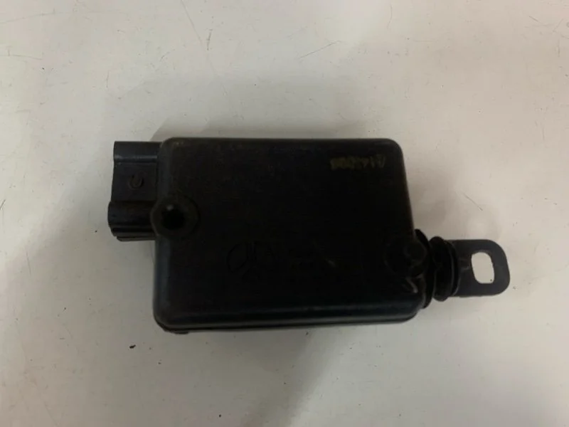 Активатор замка двери Renault Logan 2004-2014 7700712901 1