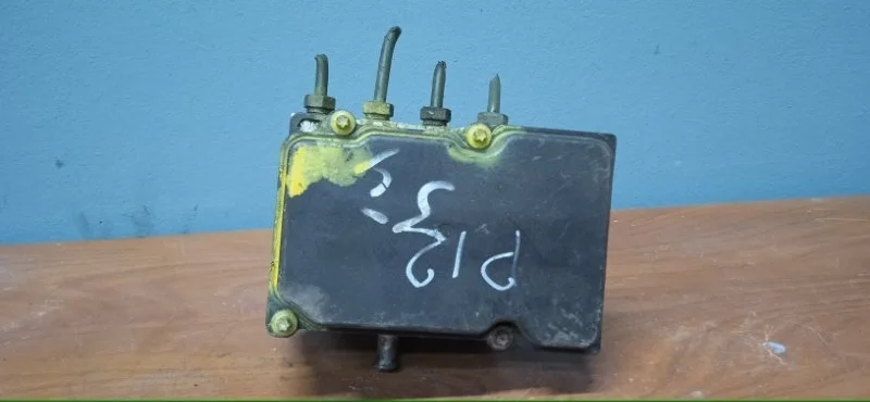 Блок ABS Nissan Primera 2001-2008 47660AV712 P12