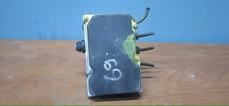 Блок ABS Nissan Primera 2001-2008 47660AV712 P12