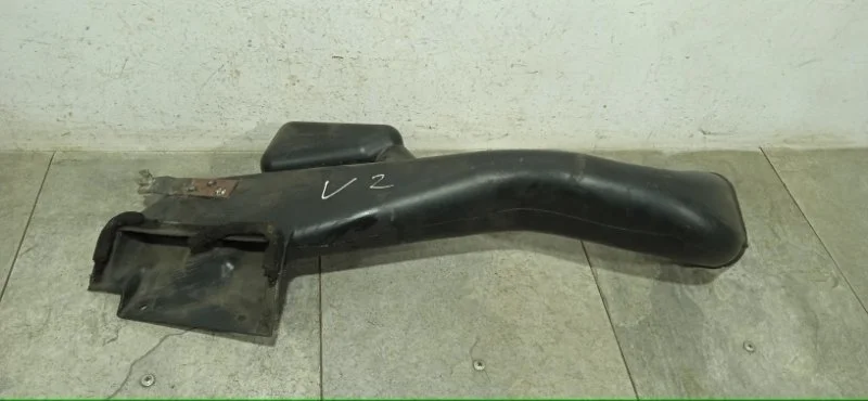 Воздухозаборник Nissan X-Trail 2000-2007 165568H303 T30