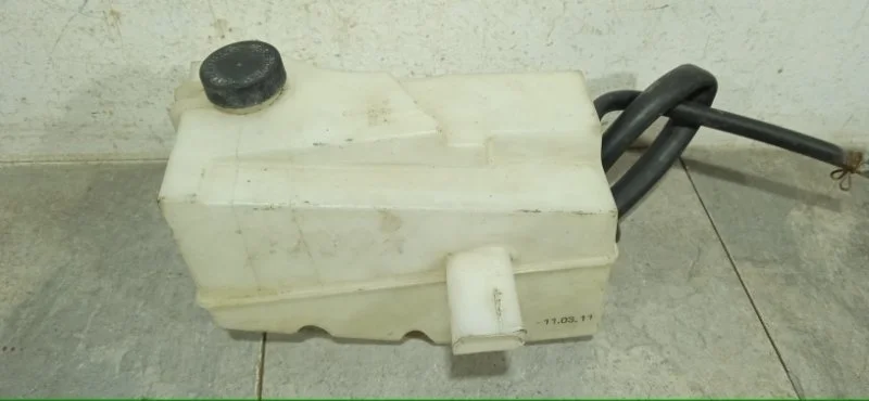 Бачок расширительный Nissan X-Trail 2007-2015 21711JG000 T31 MR20