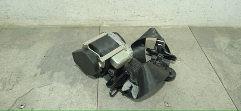 Ремень безопасности Renault Megane 2012 868840008R УНИВЕРСАЛ K9K 837, передний правый