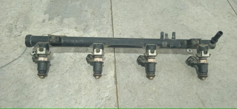Топливная рейка Renault Duster 2013 8200601367 F4R B403