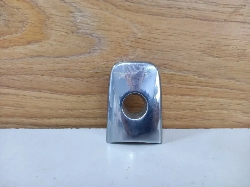 Заглушка личинки двери Nissan Teana 2012 806451AA0A J32, передняя левая