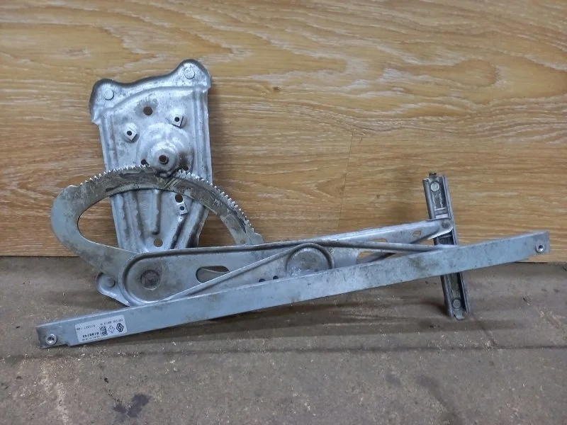 Стеклоподъемный механизм Renault Fluence 2008-2013 807200013R 1, передний правый