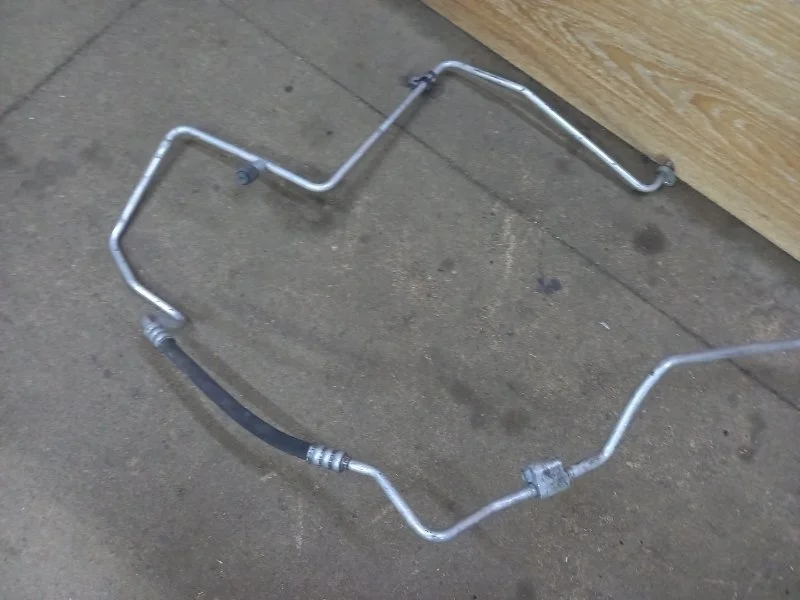 Трубка кондиционера Renault Duster 2013 924406088R F4R B403