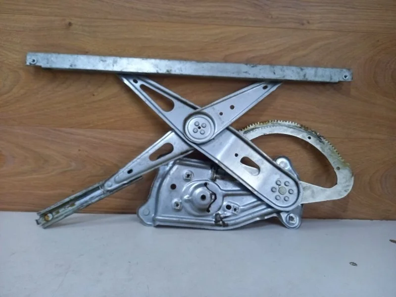 Трапеция стеклоподъемника Renault Megane 2012 807210002R УНИВЕРСАЛ K9K 837, передняя левая