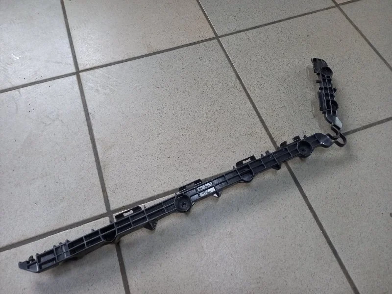 Кронштейн бампера Toyota Camry 2011-2017 5257633091 ASV50, задний левый