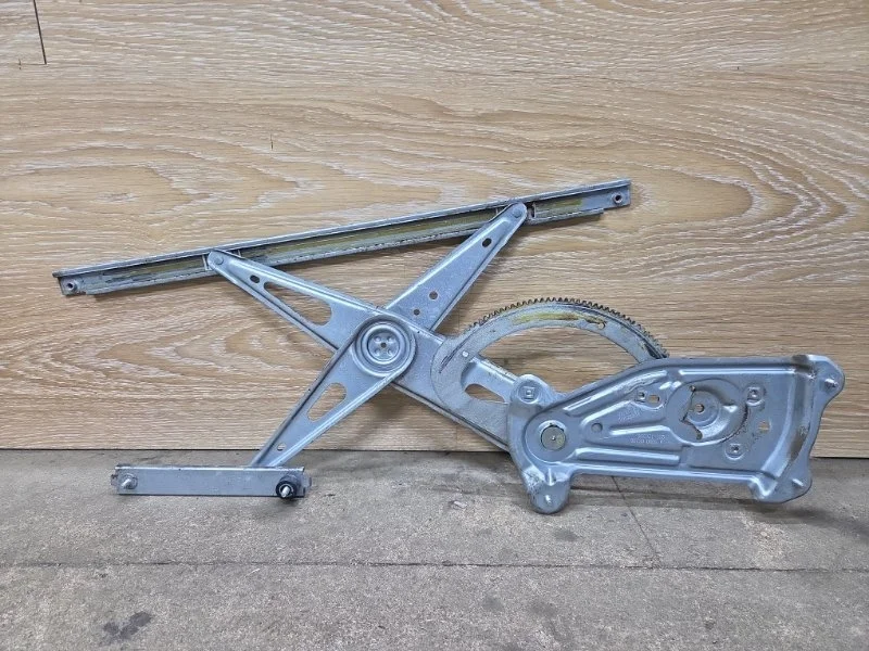 Трапеция стеклоподъемника Renault Megane 2012 807200001R УНИВЕРСАЛ K9K 837, передняя правая