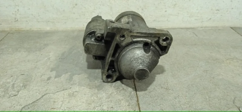 Стартер Renault Megane 2002-2009 8200227092 2 K9K
