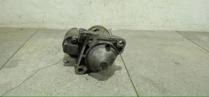Стартер Renault Megane 2002-2009 8200227092 2 K9K