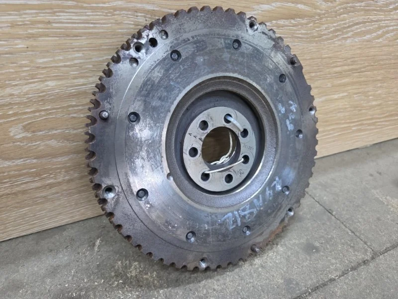 Маховик МКПП Renault Megane 2002-2010 7701476568 2