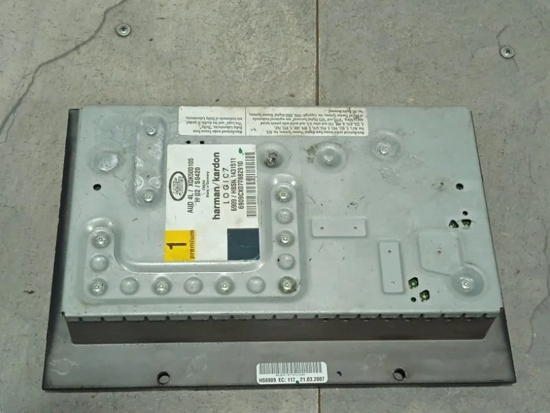 Усилитель звука Land Rover Range Rover 2002-2012 XQK500105 L322