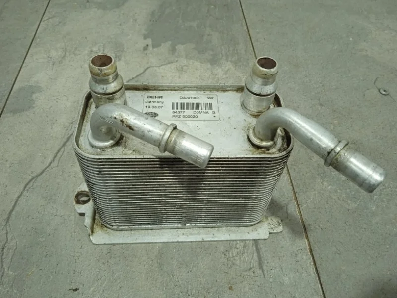 Радиатор масляный Land Rover Range Rover 2002-2012 PFZ500020 L322