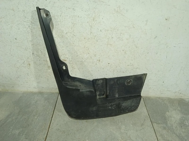 Брызговик Renault Logan 2013-2021 638413464R 2, передний левый