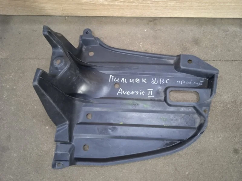 Защита бампера Toyota Avensis 2002-2010 5839805020 T250, задняя левая