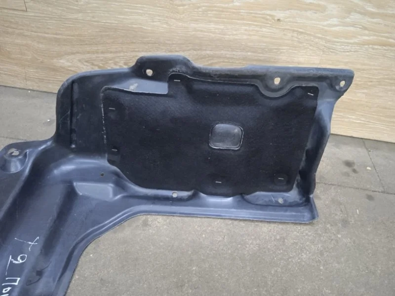 Защита двигателя Toyota Corolla 2000-2007 5144112190 E120, передняя