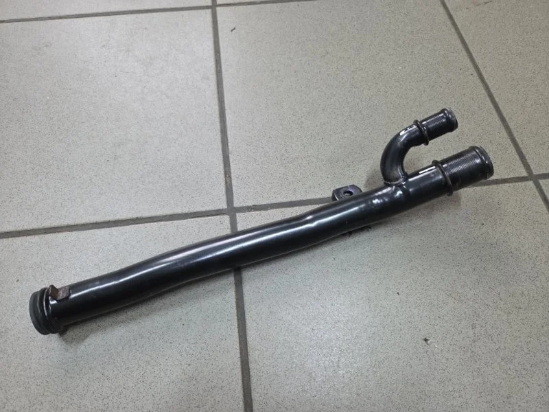 Трубка помпы Renault Logan 2012 7700869985 СЕДАН K7M F 710