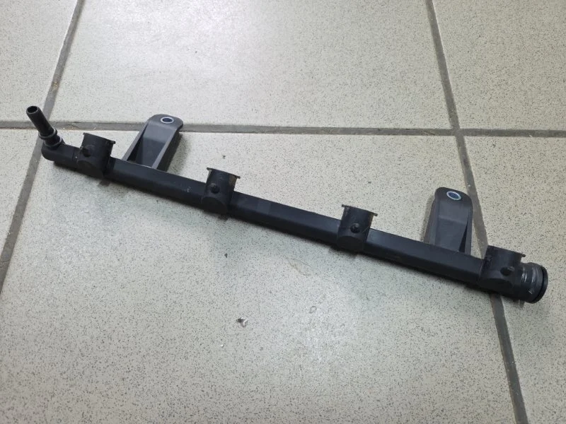 Топливная рампа Renault Logan 2012 8200494284 СЕДАН K7M F 710