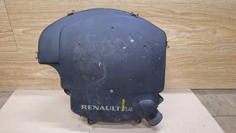 Корпус воздушного фильтра Renault Logan 2010 8200861226