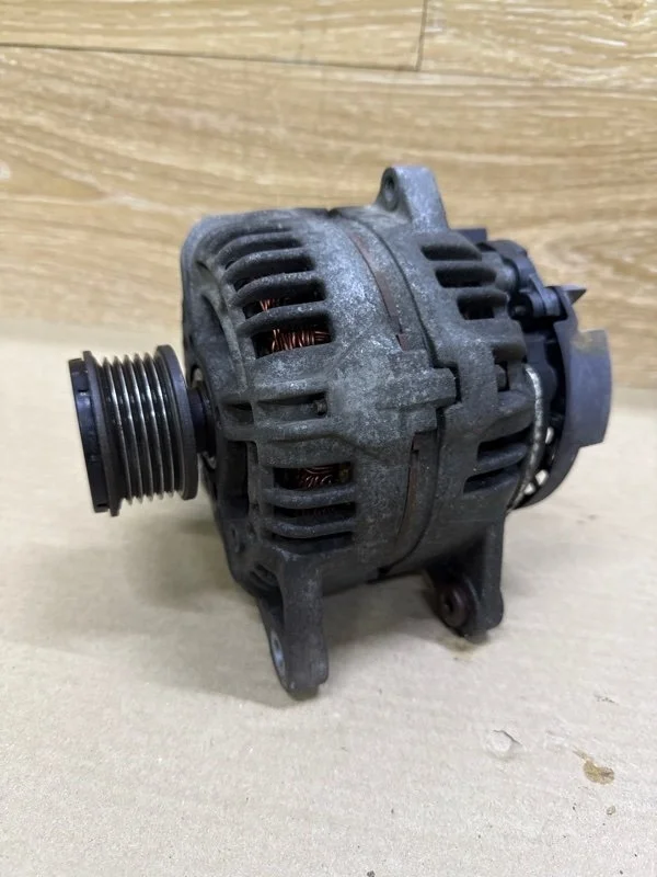 Генератор Renault Fluence 2015 231008578R