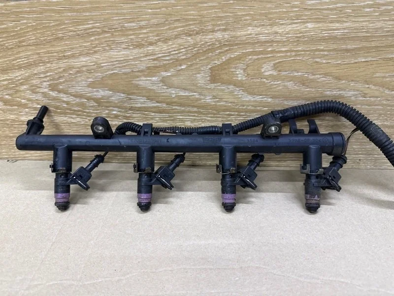 Топливная рампа Renault Fluence 2015 8200135504